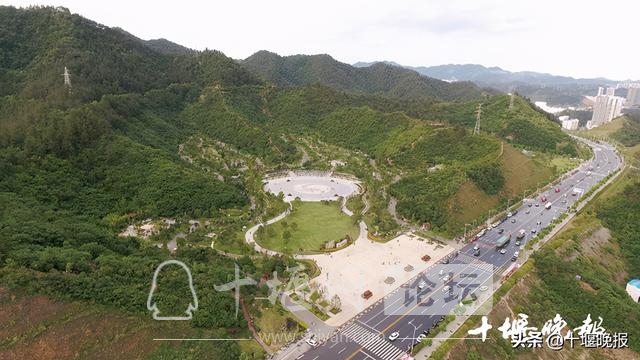 四方山生態公園成為十堰市民休閒,觀光,健身的重要場所.攝/記者 劉昆